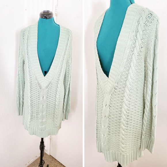 The LIMITED Oversized Pullover Sweater//Mint Green//Long Sleeve//Knit Cardigan - Picture 1 of 4
